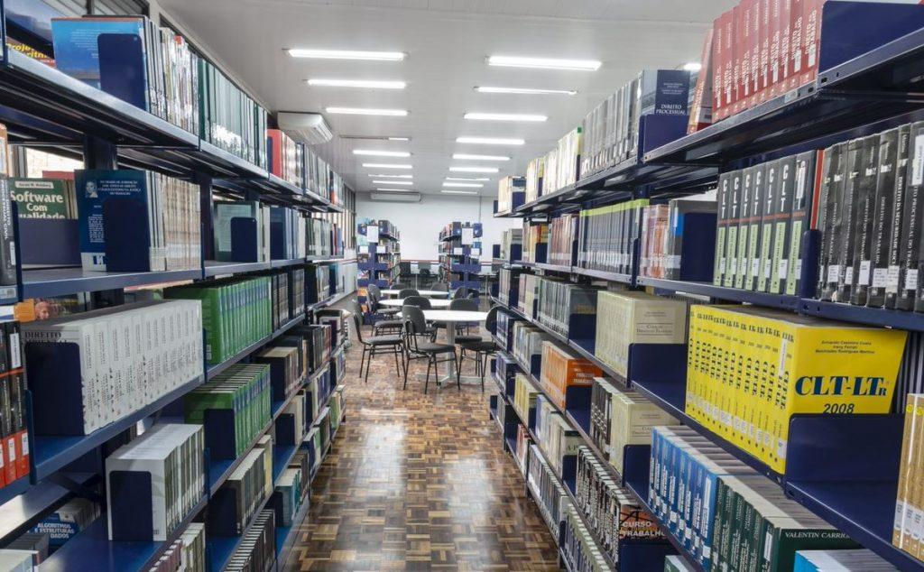 Biblioteca - Unopar Ponta Grossa  